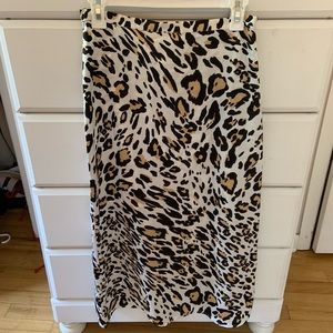 Leopard print midi skirt F21